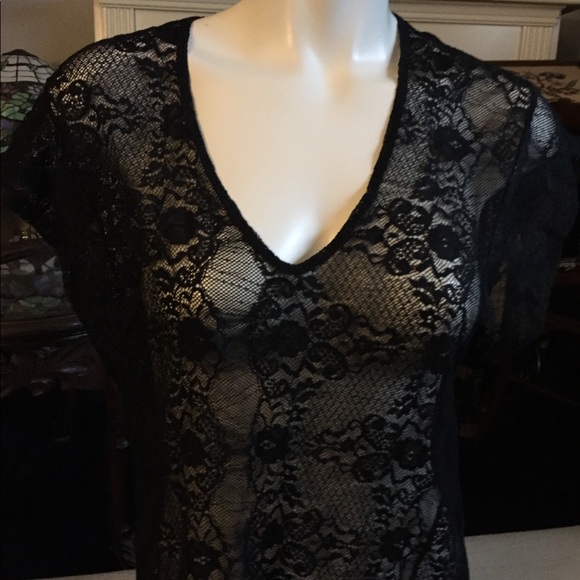 Gap -Black Short Sleeve Blouse Size Large - Picture 2 of 7